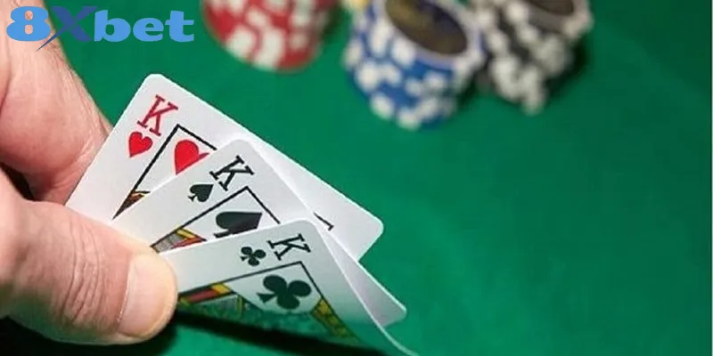 Bật mí mẹo chơi Phỏm 8xbet hiệu quả từ chuyên gia lâu năm 3 Những thuật ngữ quan trọng trong Phỏm 8xbet – Hiểu để chơi tốt hơn